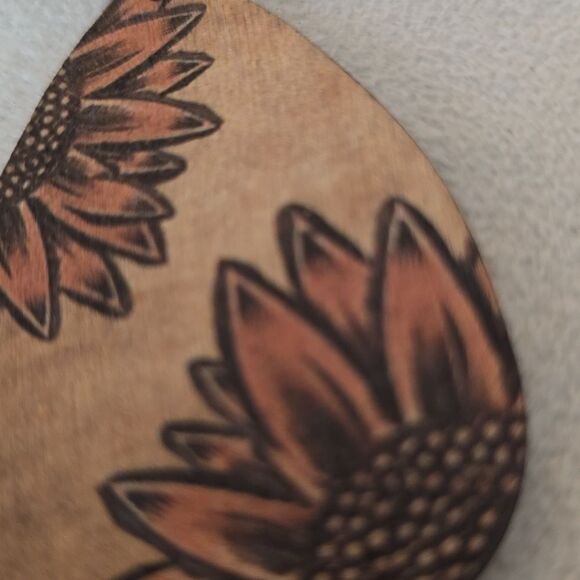 Wooden earrings 2 pair - Picture 9 of 10